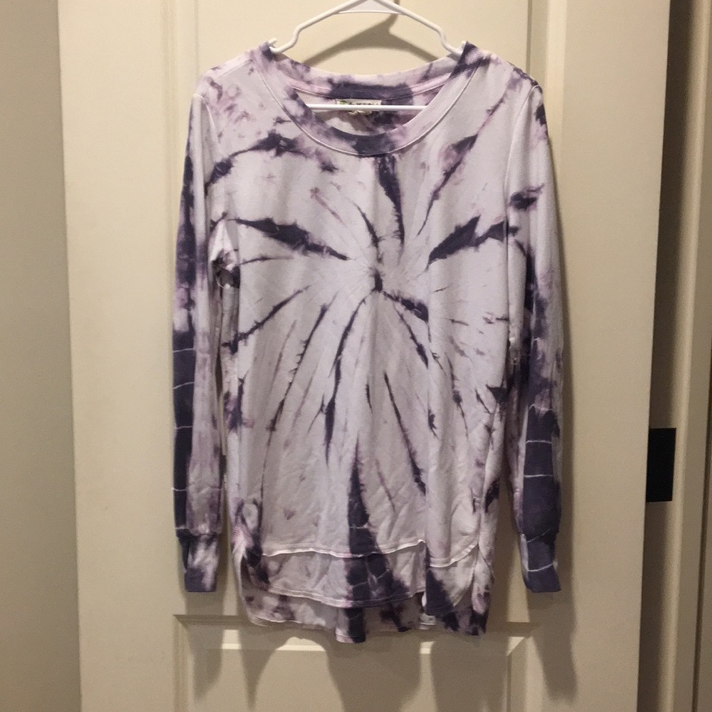 Akini Women Pullover tie dye sweatshirt crew neck long sleeve lovely hem size M